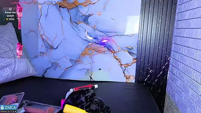 nena cupcake  online show from October 18, 11:11 am