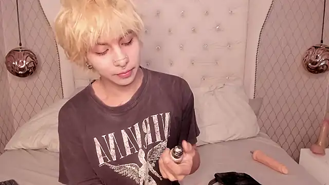 OliIverr22 online show from October 18, 12:17 pm