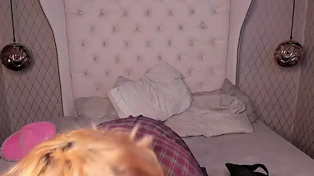 OliIverr22 online show from October 28, 12:09 pm