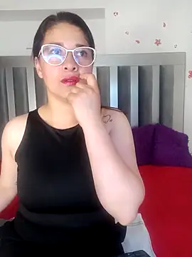 Alana steel 1 online show from September 13, 7:35 pm