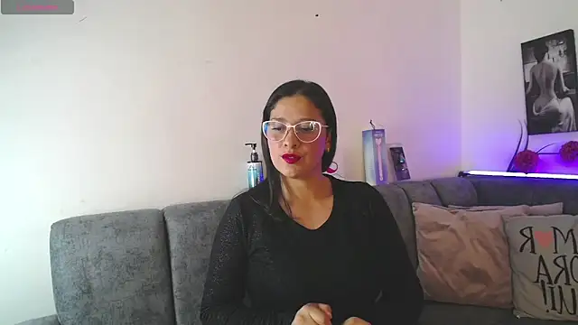 Alana steel 1 online show from March 3, 7:31 pm