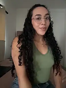alehia cute online show from May 15, 8:05 pm