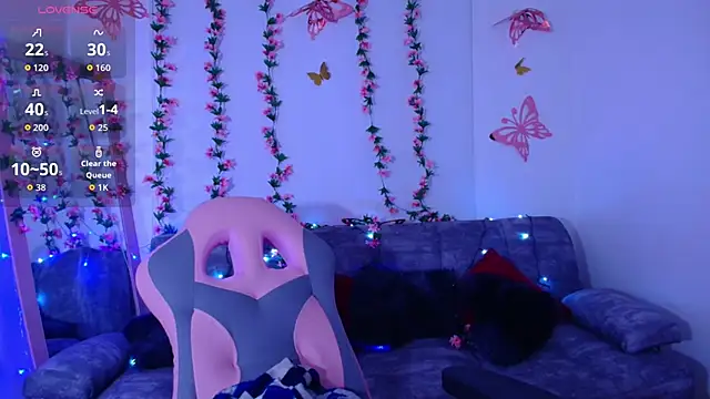 Danagh  online show from February 17, 3:36 am