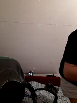 Snapshot of Liznat01 chatting on February 4, 2:01 pm Liznat01 online show from February 4, 2:01 pm