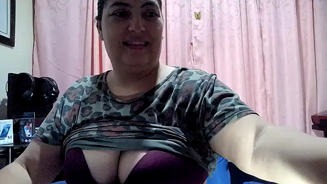 lina maria99 online show from March 26, 2:17 am