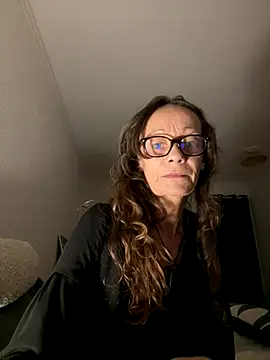 Chris06d22xh online show from September 25, 6:22 pm