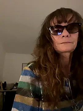 Chris06d22xh online show from October 3, 6:38 pm