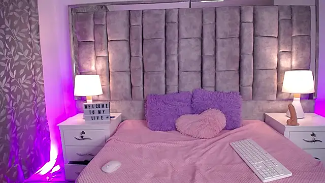 Snapshot of nath_evanss chatting on September 14, 3:27 am nath evanss online show from September 14, 3:27 am