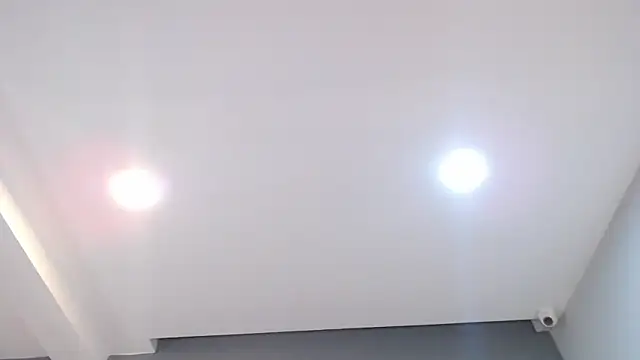Snapshot of CharlotteCottin chatting on April 24, 11:23 am CharlotteCottin online show from April 24, 11:23 am