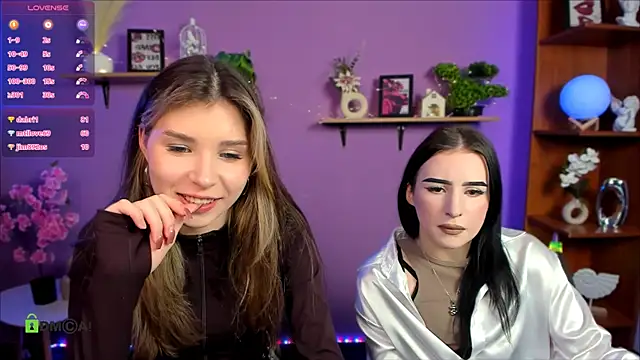 Snapshot of lily_morty chatting on April 1, 6:38 pm lily morty online show from April 1, 6:38 pm