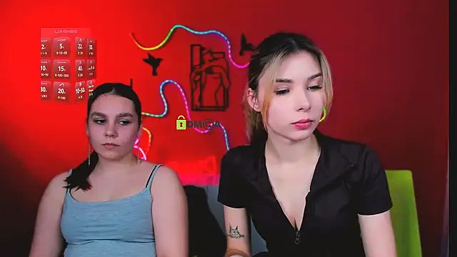 Snapshot of lily_morty chatting on April 3, 11:41 am lily morty online show from April 3, 11:41 am