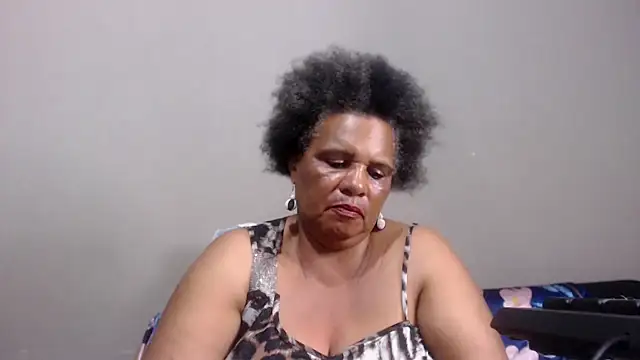 GrandBustyMelon online show from March 6, 3:36 am