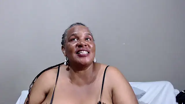 GrandBustyMelon online show from March 31, 5:52 am