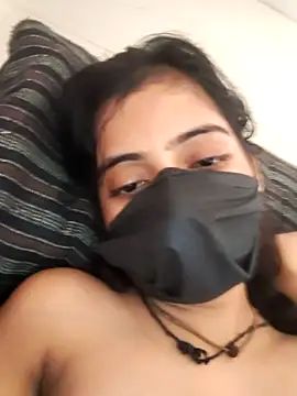 Snapshot of Hot-komall chatting on October 5, 4:44 am Hot-komall online show from October 5, 4:44 am