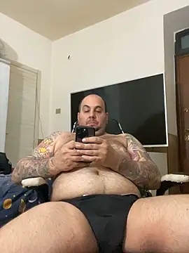 Snapshot of Roma84000 chatting on September 15, 10:10 pm Roma84000 online show from September 15, 10:10 pm