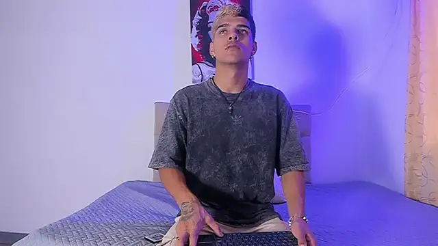 wyatt 3 online show from September 12, 11:32 am