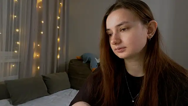 Lelia Vibe online show from February 28, 3:46 pm