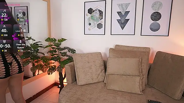 MilaCrave online show from September 19, 11:44 am