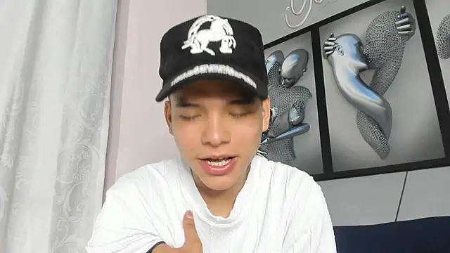 camillo virgil online show from January 6, 11:25 am