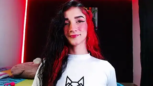 ingrid zese  online show from December 15, 8:24 pm