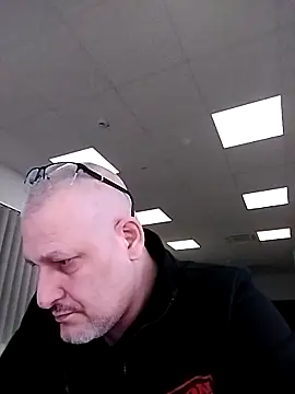 Snapshot of Hisnimin chatting on March 19, 11:42 pm Hisnimin online show from March 19, 11:42 pm