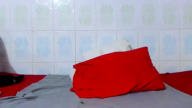 Snapshot of Eroticdollxx3 chatting on October 2, 4:14 pm Eroticdollxx3 online show from October 2, 4:14 pm