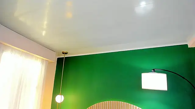 halleylorens online show from October 9, 7:23 pm