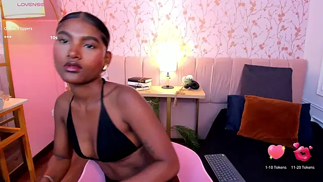 halleylorens online show from July 14, 7:19 pm