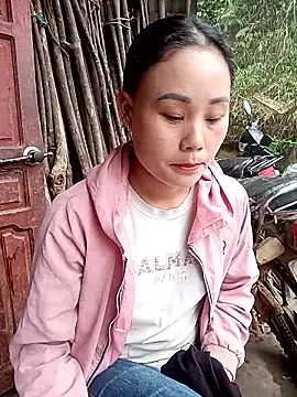 Ruaiuoi online show from February 18, 1:01 am