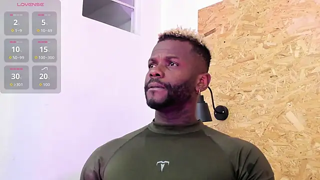 santiblack7 online show from October 24, 8:16 pm