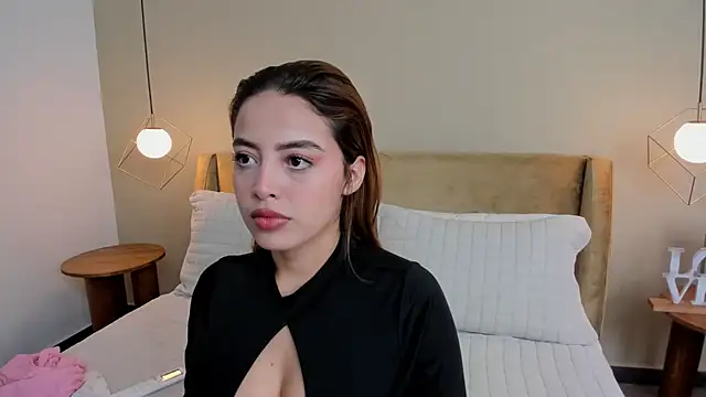 Snapshot of ArianaSilva_ chatting on September 19, 11:55 am ArianaSilva online show from September 19, 11:55 am