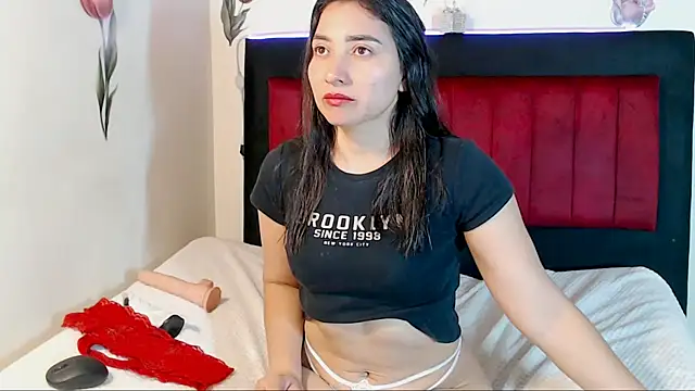 angelyxs online show from January 6, 8:56 pm