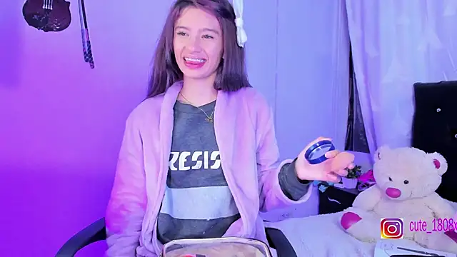 Sofiia cute  online show from October 20, 12:38 pm