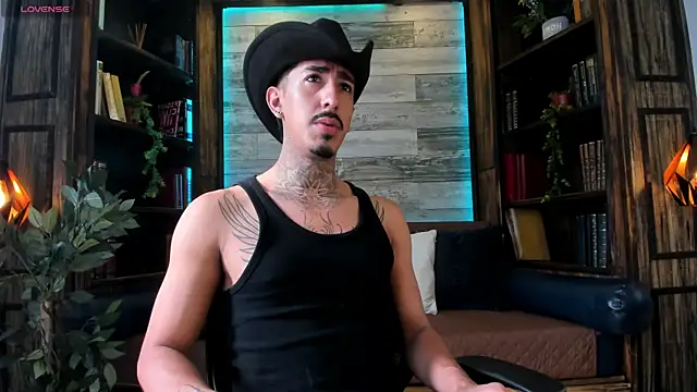 Donovan Desmond online show from June 14, 8:44 pm