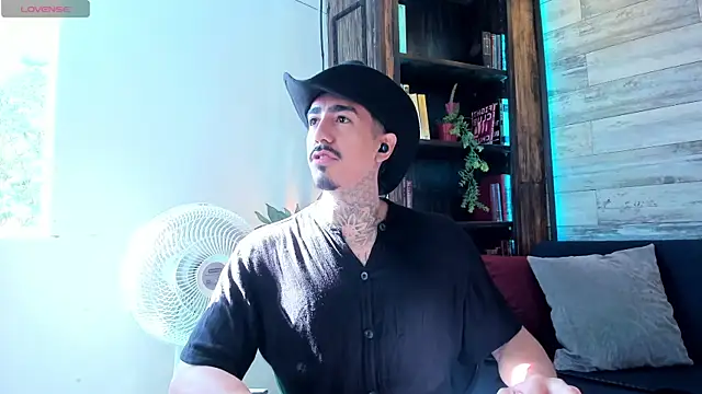 Donovan Desmond online show from June 17, 8:10 pm