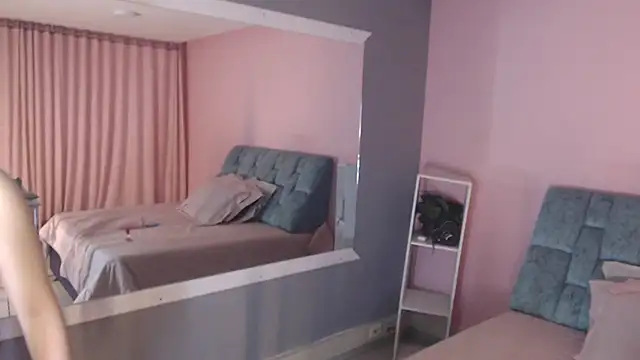 Camila Russoo online show from December 2, 8:26 pm