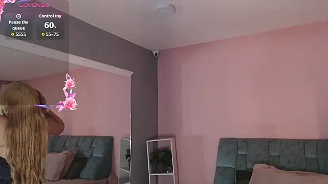 Camila Russoo online show from February 10, 8:24 pm