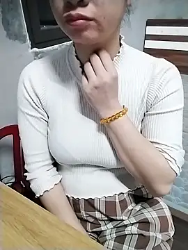 Mie rose online show from February 3, 1:37 am