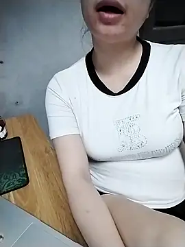 Mie rose online show from March 8, 2:10 pm