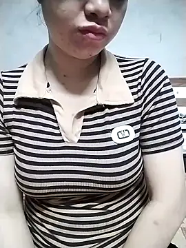 Mie rose online show from March 17, 2:09 pm