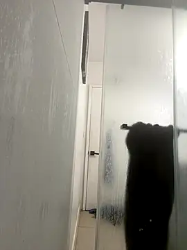 Snapshot of intoxicated13 chatting on September 25, 9:46 am intoxicated13 online show from September 25, 9:46 am