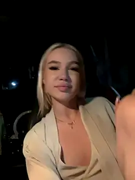 Snapshot of Kiss_Avrora_ chatting on September 14, 5:45 pm Kiss Avrora  online show from September 14, 5:45 pm