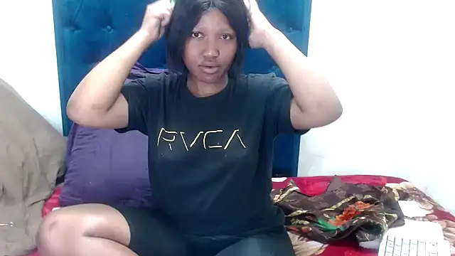 BUNNYCHOWX28 online show from November 24, 9:58 pm