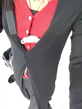 pink-mai online show from November 21, 11:47 pm