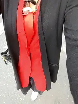 pink-mai online show from February 14, 12:40 am