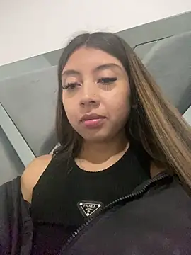 Snapshot of Sara-cooper2 chatting on February 6, 2:49 am Sara-cooper2 online show from February 6, 2:49 am