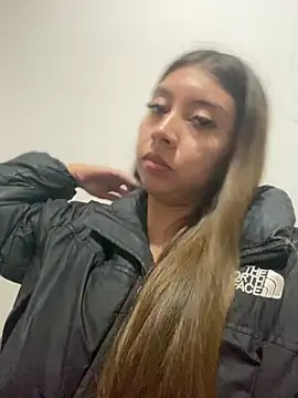 Snapshot of Sara-cooper2 chatting on February 7, 10:02 pm Sara-cooper2 online show from February 7, 10:02 pm