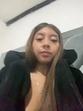 Snapshot of Sara-cooper2 chatting on February 25, 2:43 am Sara-cooper2 online show from February 25, 2:43 am