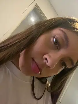 Snapshot of Sara-cooper2 chatting on March 2, 7:21 pm Sara-cooper2 online show from March 2, 7:21 pm