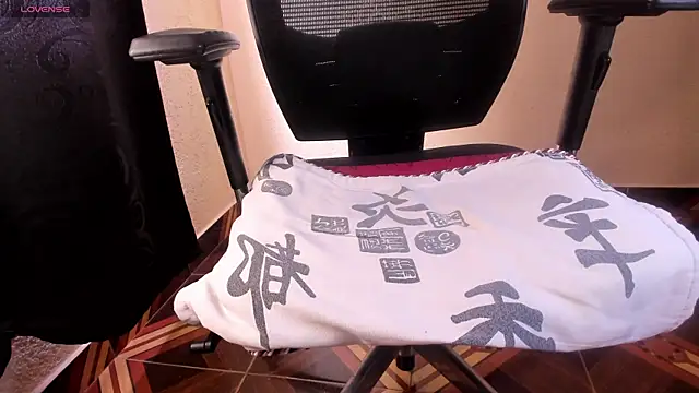 Snapshot of kaifas_dirty chatting on April 23, 12:29 pm kaifas dirty online show from April 23, 12:29 pm